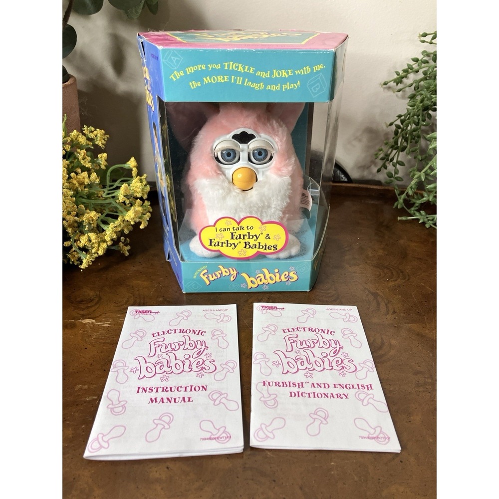 Vintage Furby Furbies Baby 1999 70-940 Pink/White/Yellow Mohawk Original Pkg